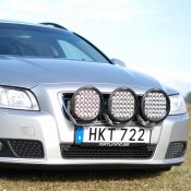 Volvo V70 2008-2016 Aurora Original Extraljuspaket 540W (3x Aurora LED 9" extraljus + Hållare + Reläsats)