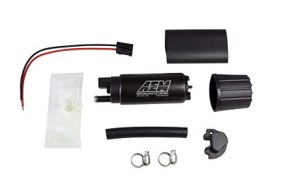 AEM 340l/h 1000hp Bränslepump ink monteringssats