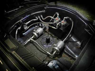 Bränsletrycksregulator Linjär 1:1 Aromotive style (Svart)