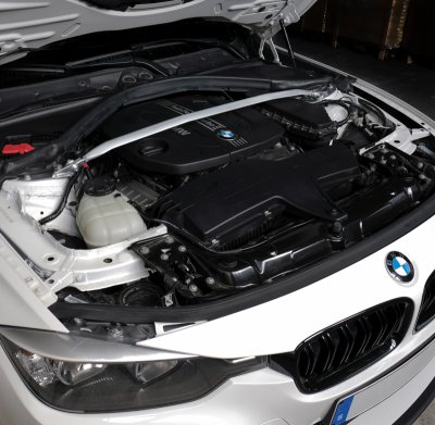 Fjäderbensstag fram - BMW F30 / F31