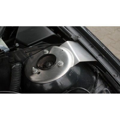 Förstärkning främre fjädertorn Race BMW E46