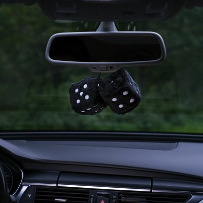 Svarta Tärningar Fuzzy Dice Extra
