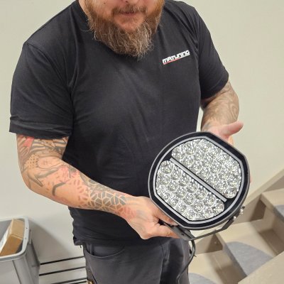 Extraljuspaket Mr Tuning Glow 510W (3x LED 9" Extraljus + hållare + reläsats)