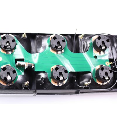 Rödvit baklampa höger (helvit övre rad) Volvo 240 1981-1992